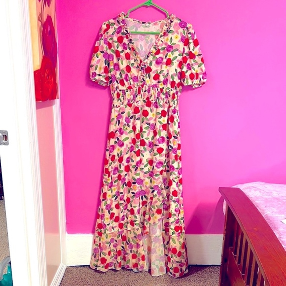 Floral BOHO Maxi Dress with V-Neck asymmetrical bottom size L summer colorful